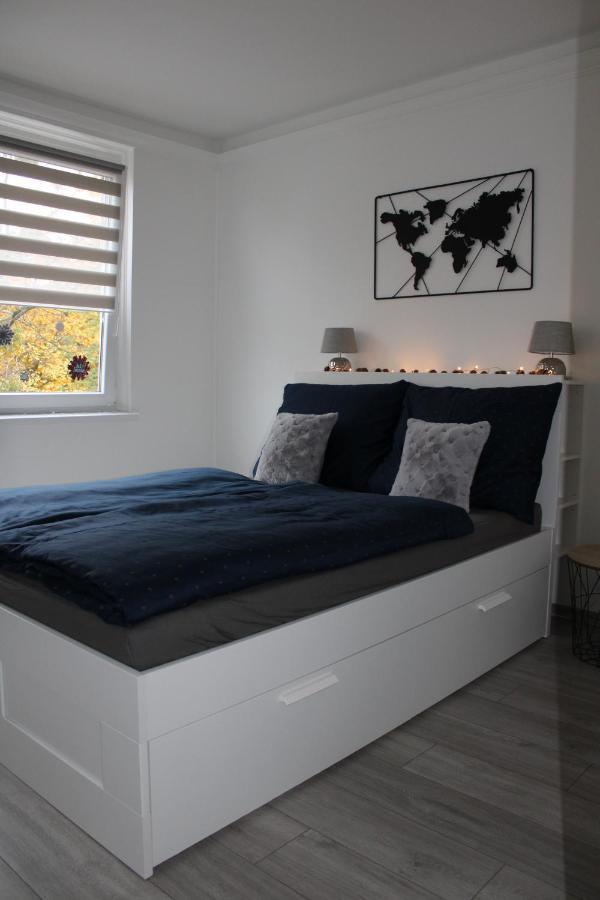 Izzy Apartament Apartment มิชโคลซ์ ภายนอก รูปภาพ