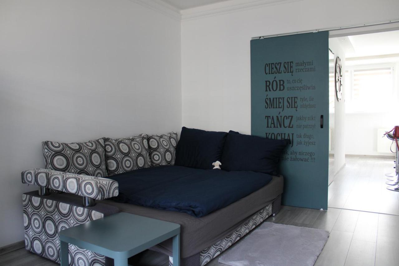Izzy Apartament Apartment มิชโคลซ์ ภายนอก รูปภาพ