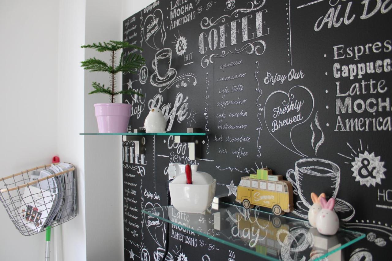 Izzy Apartament Apartment มิชโคลซ์ ภายนอก รูปภาพ