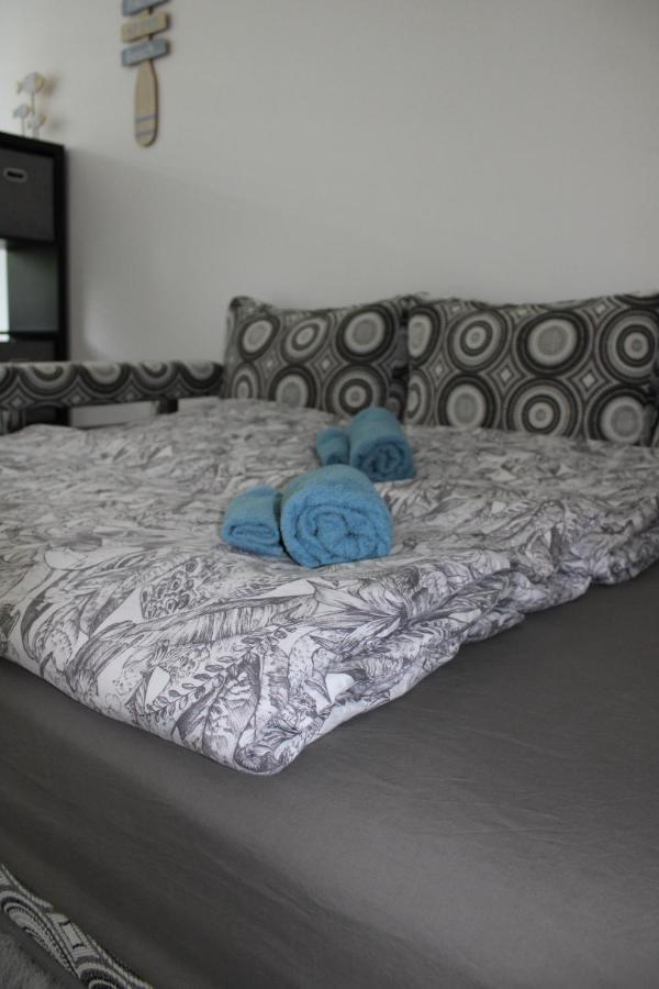 Izzy Apartament Apartment มิชโคลซ์ ภายนอก รูปภาพ